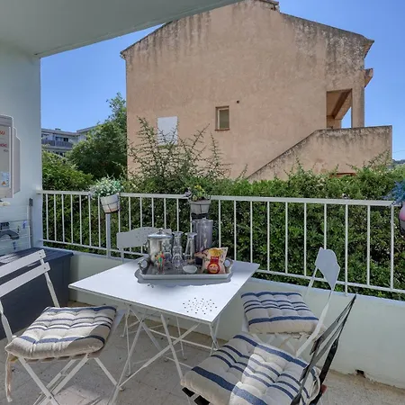 Cap Sanary - Appt Climatise 200 M De La