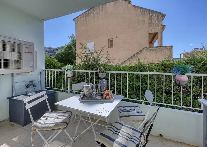 Cap Sanary - Appt Climatise 200 M De La